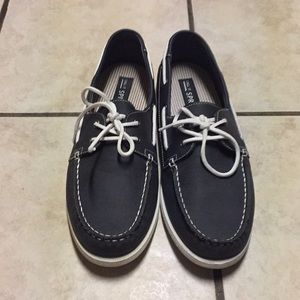 Call it spring men’s navy boat shoes sz 11